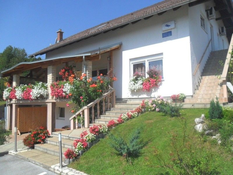 Guesthouse Sara Grabovac  Exterior photo