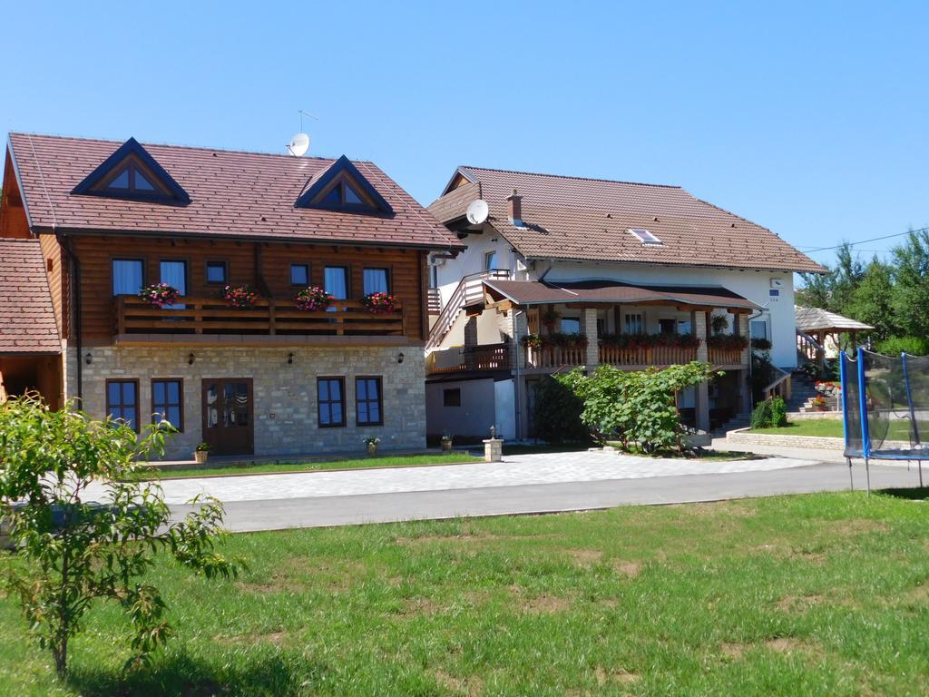Guesthouse Sara Grabovac  Exterior photo