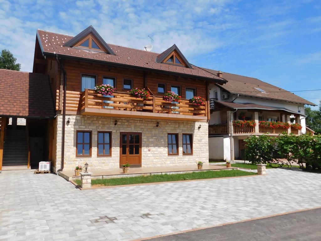 Guesthouse Sara Grabovac  Exterior photo